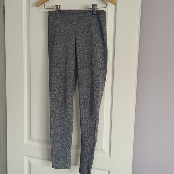 TNA athletica tights - Picture 2 of 3